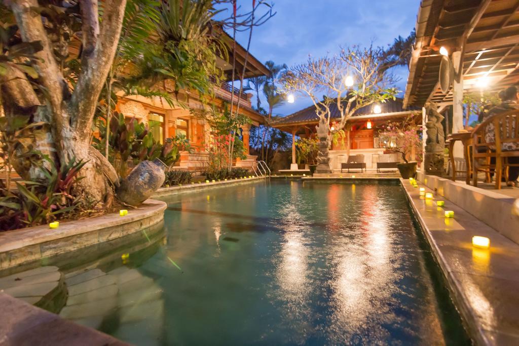 Depradha Ubud エクステリア 写真