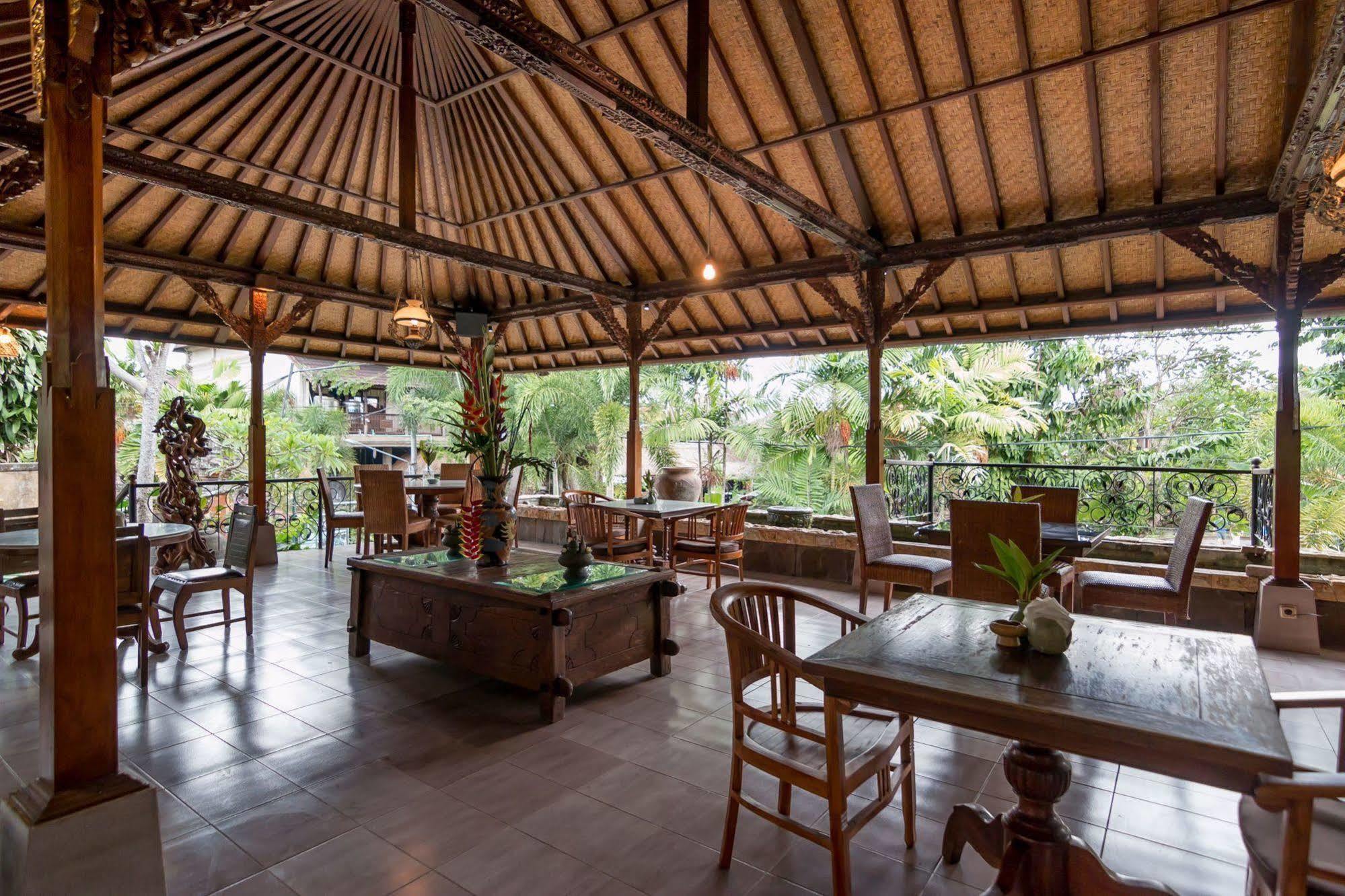 Depradha Ubud エクステリア 写真