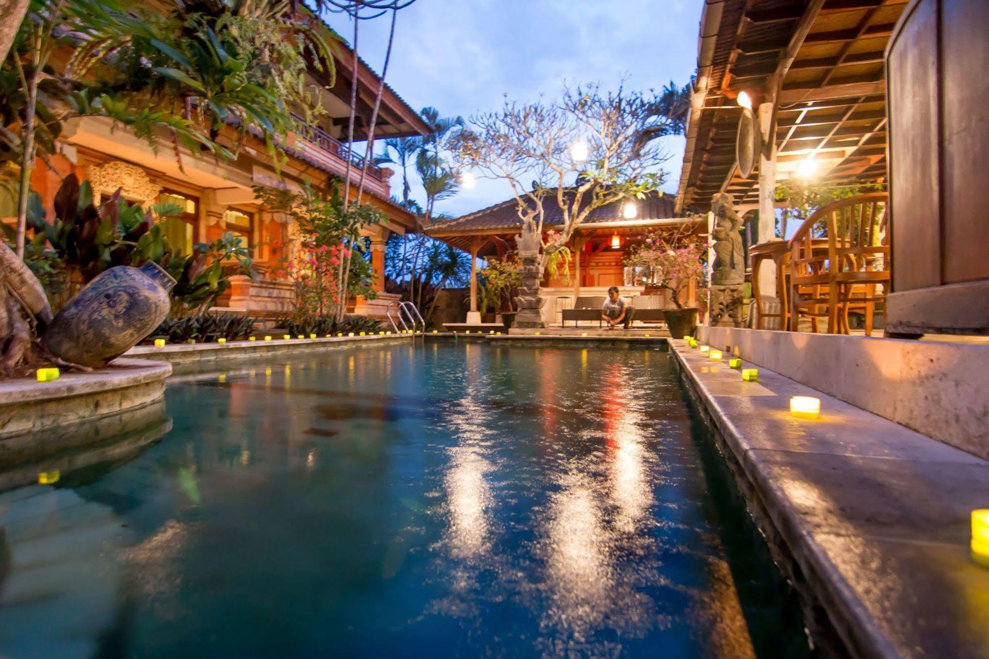 Depradha Ubud エクステリア 写真
