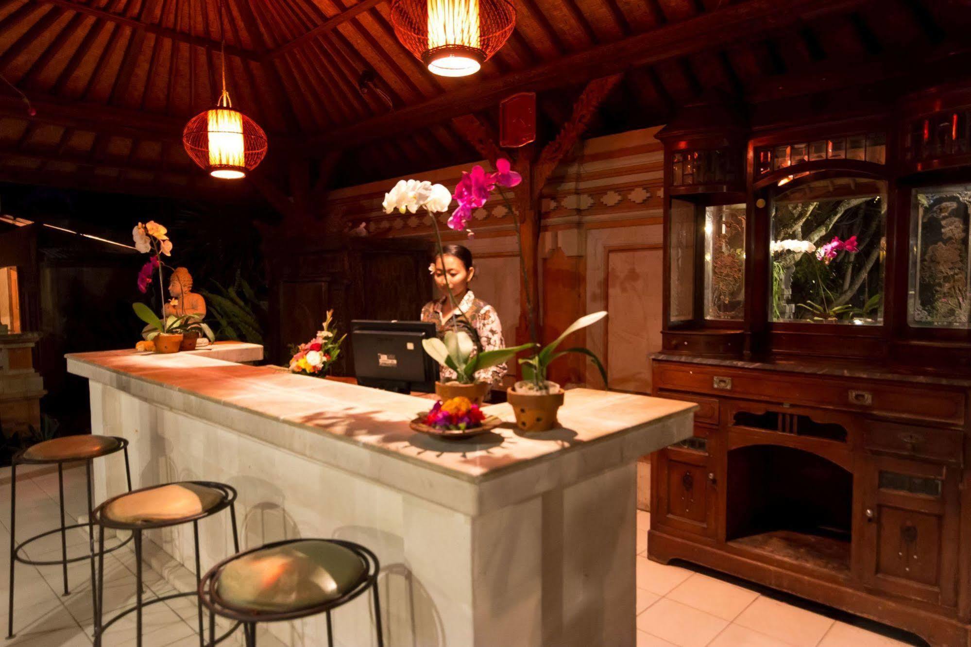 Depradha Ubud エクステリア 写真