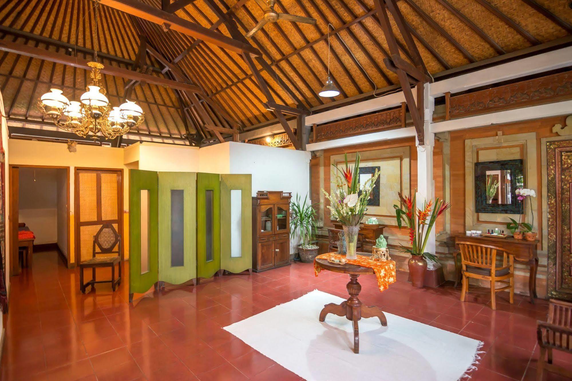 Depradha Ubud エクステリア 写真